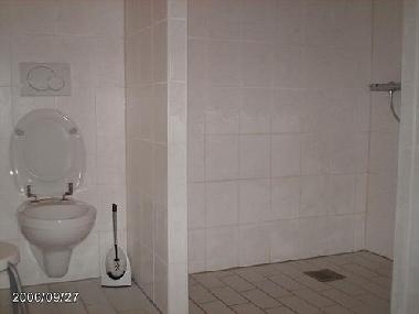 ebenerdiges Bad mit Dusche