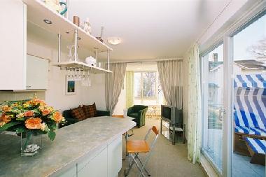Sonnen-Appartement - Bsp. 1-Raum mit Strandkorb & Ostseeblick