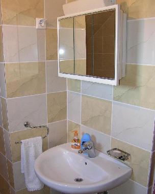 Chalet in Lovinac (Licko-Senjska) oder Ferienwohnung oder Ferienhaus