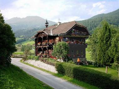 Haus Hubertus im Sommer