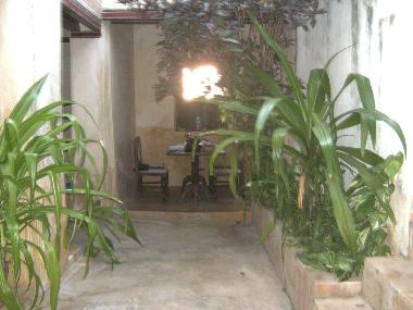 Innenhof mit Essplatz