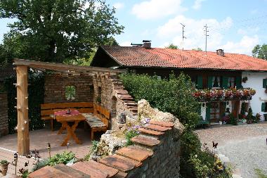 Sonnenterrasse und Haus