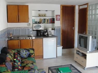 Die Kueche von Appartement Rosario und Wohnzimmer