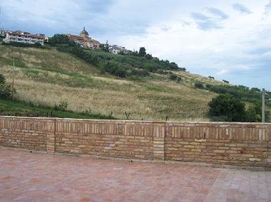 Villa in Roseto degli Abruzzi (Teramo) oder Ferienwohnung oder Ferienhaus