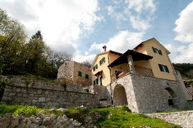 Villa in Lovran  (Primorsko-Goranska) oder Ferienwohnung oder Ferienhaus