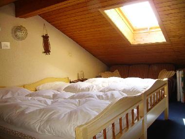 Doppelbett auf der Galerie