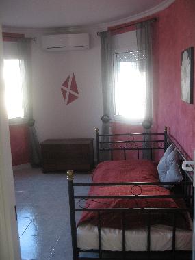 Schlafzimmer 2 mit Einzelbetten