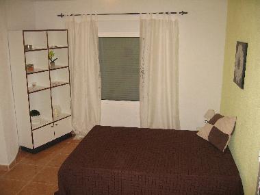 2. Zimmer im Untergescho�