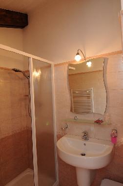 Pension in Asti (Asti) oder Ferienwohnung oder Ferienhaus