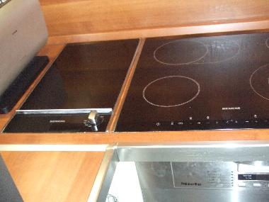 Ceranherd,Geschirrsplmaschine,Toaster und eingebaute Fritise