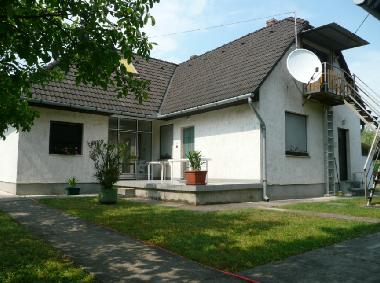 fabianjeno@hotmail.com