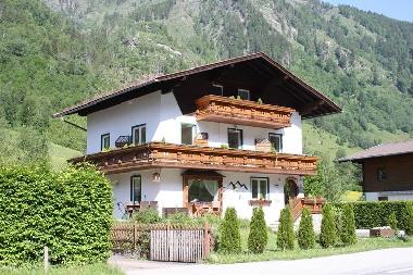 Chalet in Fusch a.d. Glocknerstrasse (Pinzgau-Pongau) oder Ferienwohnung oder Ferienhaus