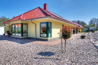 Ferienhaus in Gneven (Mecklenburg-Schwerin) oder Ferienwohnung oder Ferienhaus
