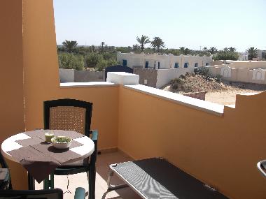 M�blierter Balkon am Salon mit Liegestuhl (auf Wunsch auch mit Sonnenschirm)