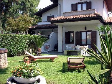 Zur�ck Garden Ansicht von rechts