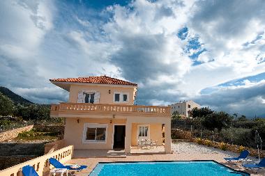 Villa in Chania (Chania) oder Ferienwohnung oder Ferienhaus