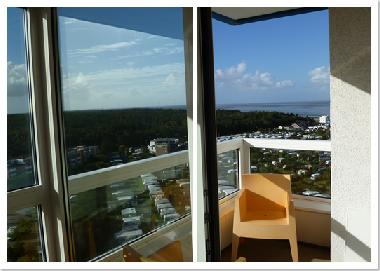 Blick �ber Wald und Meer