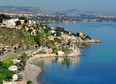 Villa in Altavilla Milicia (Palermo) oder Ferienwohnung oder Ferienhaus