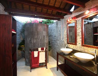 Villa in Dencarik (Bali) oder Ferienwohnung oder Ferienhaus