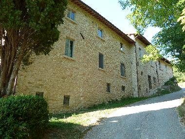 Schloss / Burg in Pievebovigliana (Macerata) oder Ferienwohnung oder Ferienhaus