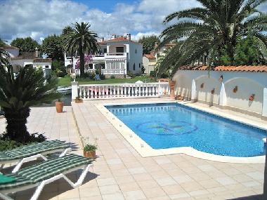 Villa in Empuriabrava (Girona) oder Ferienwohnung oder Ferienhaus