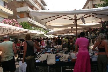 Nein, noch lieber zum Wochenmarkt nach San Benedetto!