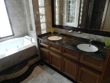 Villa in barsha (Dubayy) oder Ferienwohnung oder Ferienhaus