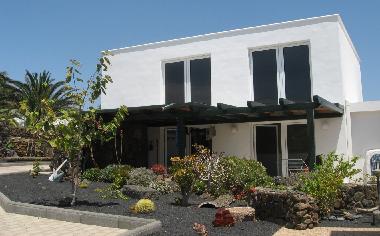 Ferienhaus in Puerto Calero / Macher (Lanzarote) oder Ferienwohnung oder Ferienhaus