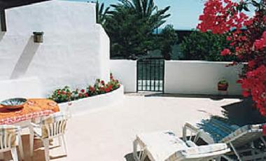 Ferienwohnung in Puerto Calero / Macher (Lanzarote) oder Ferienwohnung oder Ferienhaus