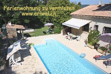 Wohnung mit Pool (5X10m) / sonniger Sitzplatz mit Sonnenstore / Barbecue / Schaukel