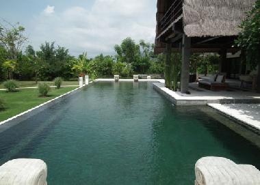 Villa in Dencarik (Bali) oder Ferienwohnung oder Ferienhaus