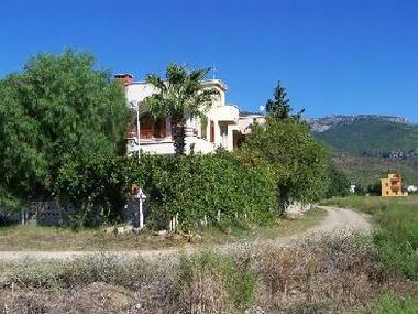 Frontview of the house