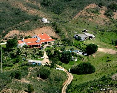 ganzes Gelnde mit Haus und Garten