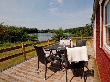 Terrasse mit Panoramblick ber den See