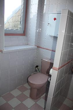 Grosses Badezimmer