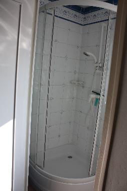 Dusche im kleinen Bad