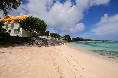 Villa in Grand Baie (Riviere du Rempart) oder Ferienwohnung oder Ferienhaus