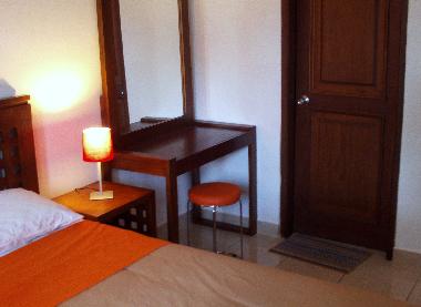 Schlafzimmer mit separater WC und Dusche