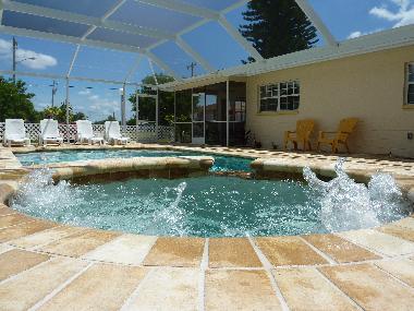 Beheizbarer Whirlpool - Beach Resort