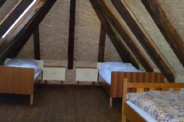 Schlafzimmer 6