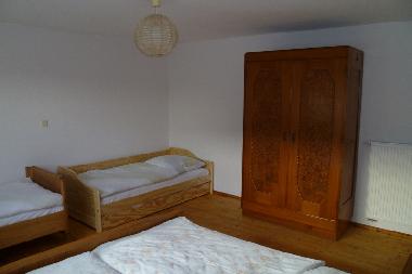 Schlafzimmer 2