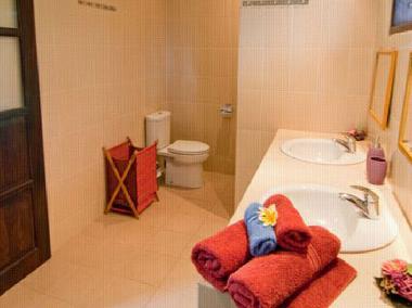 Villa in Dencarik (Bali) oder Ferienwohnung oder Ferienhaus