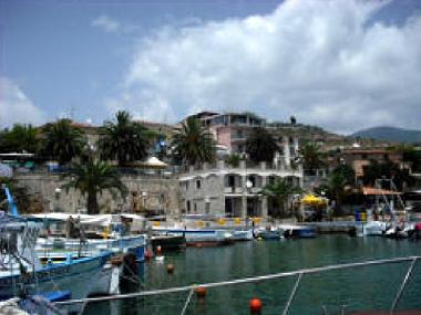 Ferienhaus in Marina di Camerota (Salerno) oder Ferienwohnung oder Ferienhaus