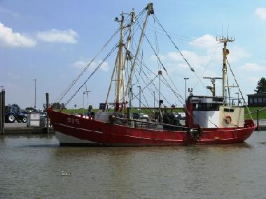 Der Kutterhafen von Carolinensiel ist nur ca. 10 Autominuten von der Ferienwohnung Kutscherhuus entf