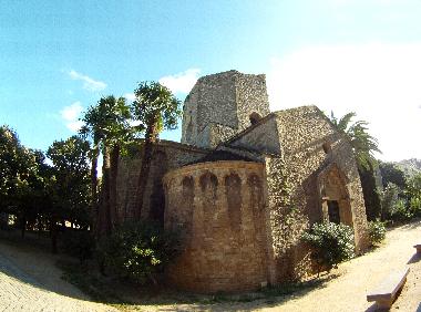 St Pau-Kirche (12. Jh.) Meisterwerk bei 150 m von der Wohnung