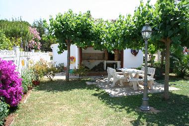 Grosszgige Gartenanlage