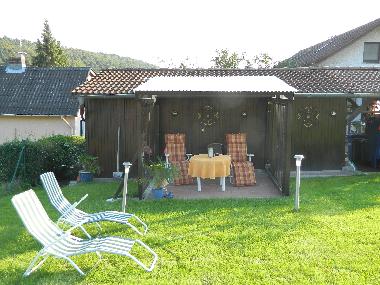 Terrasse mit Liegewiese Wohnung Lahntalblick