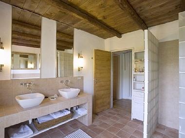 Badezimmer 1