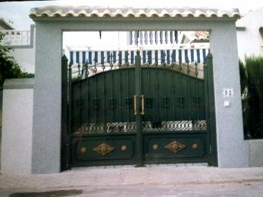 Chalet in TORREVIEJA (Alicante / Alacant) oder Ferienwohnung oder Ferienhaus