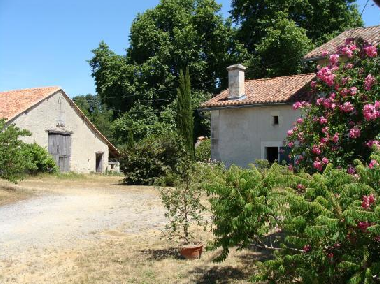 Ferienhaus in Aubeterre-sur-Dronne (Charente) oder Ferienwohnung oder Ferienhaus
